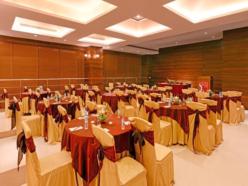 Vijaya Tej Clarks Inn Patna  Luaran gambar